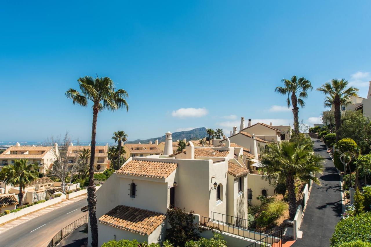 Luxurioese Und Grossraeumige Villa Mit Community Pool, Sicht Auf Das Mittelmeer Sowie Dem Mar Menor, La Manga Club Атамария Экстерьер фото