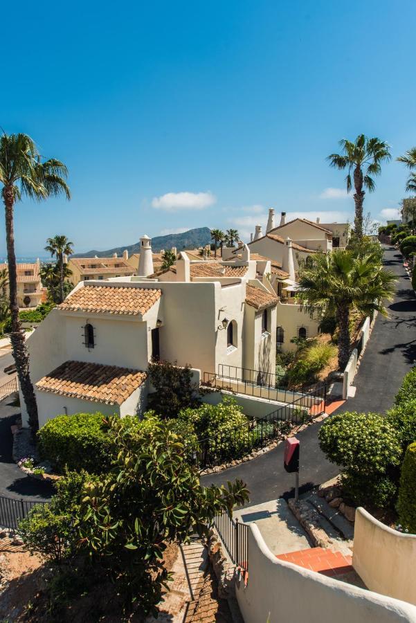 Luxurioese Und Grossraeumige Villa Mit Community Pool, Sicht Auf Das Mittelmeer Sowie Dem Mar Menor, La Manga Club Атамария Экстерьер фото