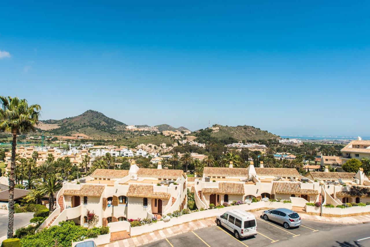 Luxurioese Und Grossraeumige Villa Mit Community Pool, Sicht Auf Das Mittelmeer Sowie Dem Mar Menor, La Manga Club Атамария Экстерьер фото